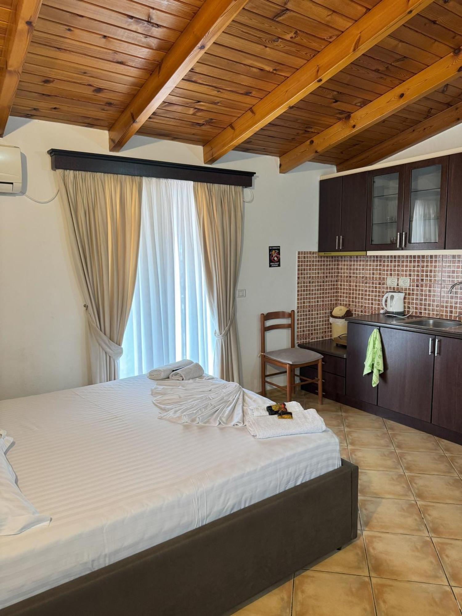 Garden Villa Veli Ksamil Pokoj fotografie